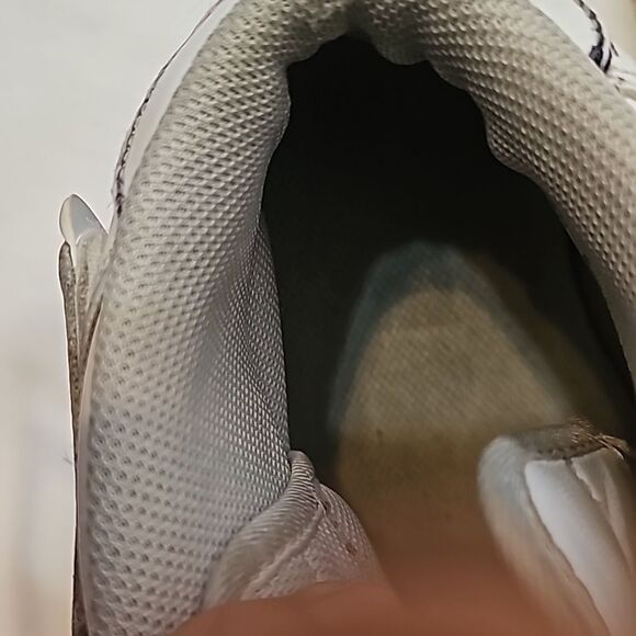 Nike high top Air Forces, men’s 9.5 - Picture 7 of 11